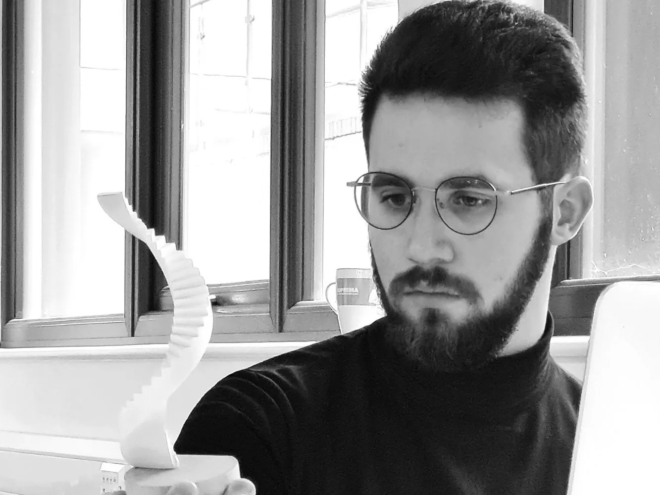 Peter Gerlei, Gray's winner of OAA trophy design