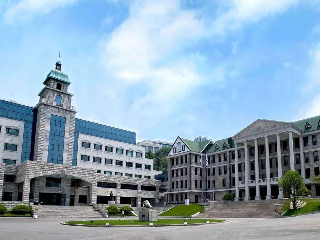 Hanyang University