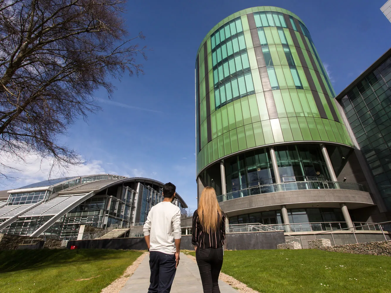 People looking up at the library tower of Sir Ian Wood Building